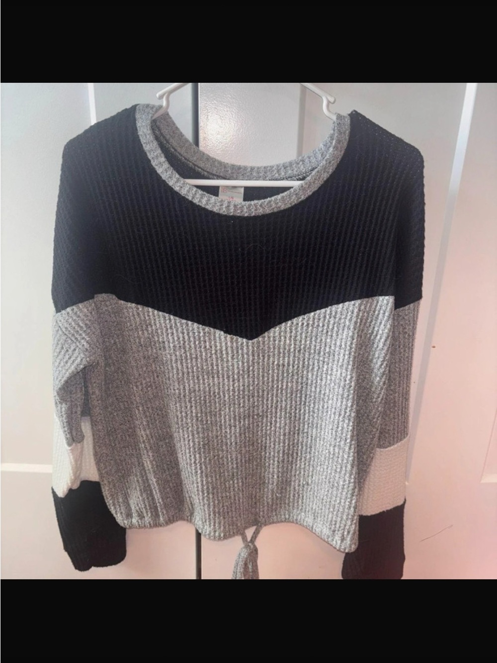 No Boundaries Black & Gray Colorblock Tie-Hem Sweater